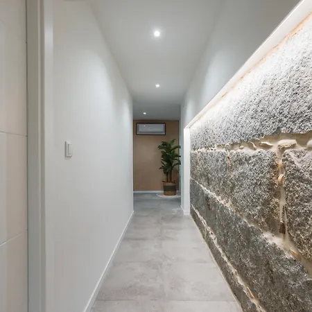 Con Terraza En Pleno Centro De