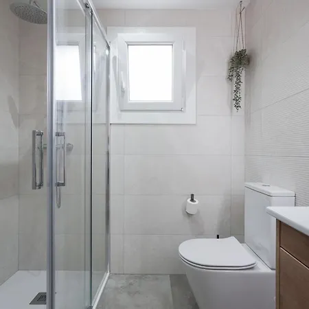 Con Terraza En Pleno Centro De *