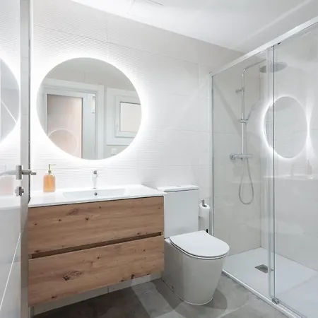 Con Terraza En Pleno Centro De Appartamento Ourense